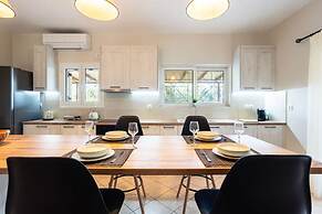 Aelia Guesthouse - Olive Grove Retreat