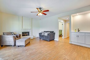 Central Location: Spacious Phoenix Home w/ Grill