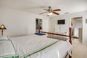 Pet-friendly Palm Coast Home: 8 Mi to Beach!