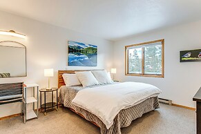 Fraser Townhome: Ski, Hike, Bike!