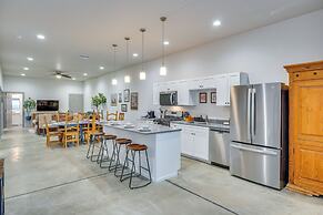 Patio & Shared Hot Tub: Tucson Fourplex Townhome!