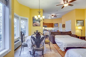 Scenic Studio w/ Dock Access in Fayetteville!