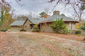 Scenic Studio w/ Dock Access in Fayetteville!