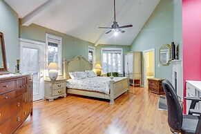 Spacious Lakefront Apt w/ Deck in Fayetteville!