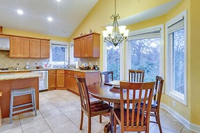 Spacious Lakefront Apt w/ Deck in Fayetteville!