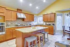 Spacious Lakefront Apt w/ Deck in Fayetteville!