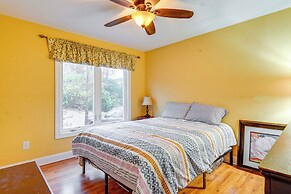 Spacious Lakefront Apt w/ Deck in Fayetteville!