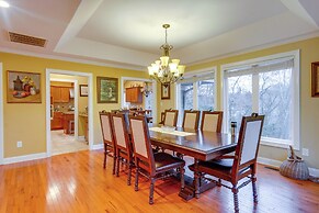 Spacious Lakefront Apt w/ Deck in Fayetteville!