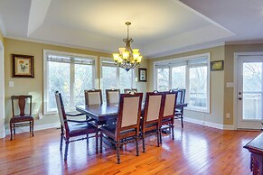 Spacious Lakefront Apt w/ Deck in Fayetteville!