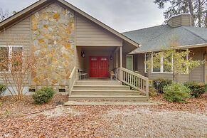 Spacious Lakefront Apt w/ Deck in Fayetteville!