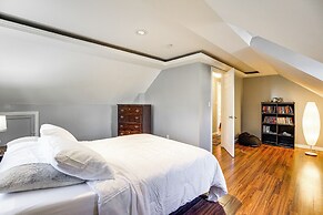 3 Mi to Downtown: Spacious White Plains Home