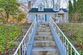 3 Mi to Downtown: Spacious White Plains Home