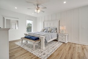 Walk to Marina & Beach: Modern Pass Christian Home