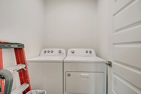 Walk to Marina & Beach: Modern Pass Christian Home