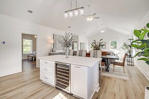 Walk to Marina & Beach: Modern Pass Christian Home