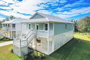 Walk to Marina & Beach: Modern Pass Christian Home