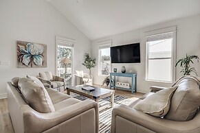 Walk to Marina & Beach: Modern Pass Christian Home