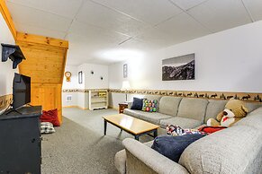 7 Mi to Mt Snow Resort: Family Home w/ Fire Pit!