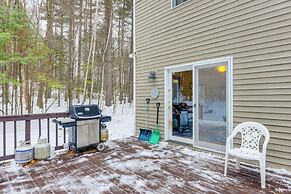 7 Mi to Mt Snow Resort: Family Home w/ Fire Pit!
