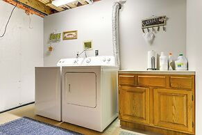 7 Mi to Mt Snow Resort: Family Home w/ Fire Pit!