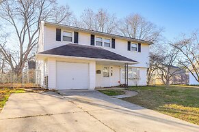 3 Mi to Dtwn: Home w/ Yard in Newark