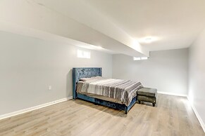 3 Mi to Dtwn: Home w/ Yard in Newark