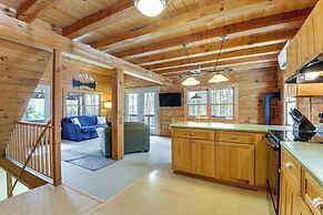 2 Mi to Boat Ramp: Log Cabin in New Hampshire