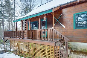 2 Mi to Boat Ramp: Log Cabin in New Hampshire