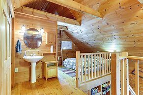 2 Mi to Boat Ramp: Log Cabin in New Hampshire