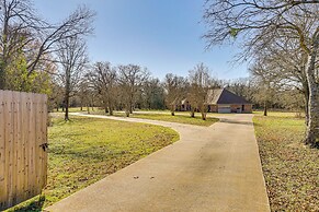 Large Yard, Fire Pit & Games: Grandview Haven!