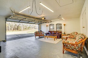 Large Yard, Fire Pit & Games: Grandview Haven!