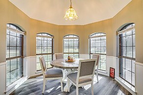 Large Yard, Fire Pit & Games: Grandview Haven!