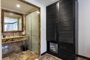 The Room Hotel Sunset Town