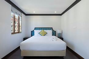 The Room Hotel Sunset Town