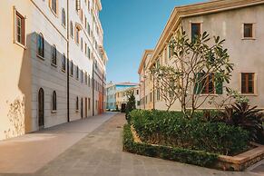 The Room Hotel Sunset Town