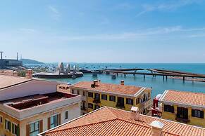 The Room Hotel Sunset Town