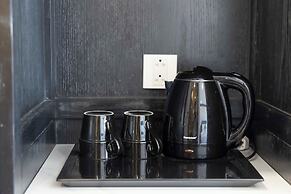 The Room Hotel Sunset Town