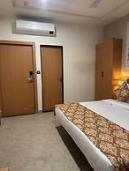 Hotel Aura By Arihant