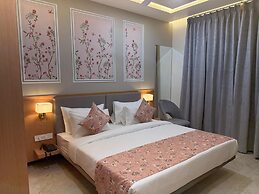 Hotel Aura By Arihant