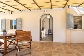 Villa in Central Location