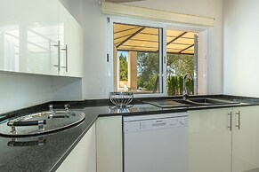 Villa in Central Location