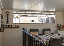 Spacious Villa With Garden