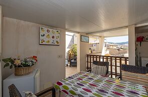 Spacious Villa With Garden