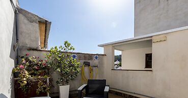 Spacious Villa With Garden