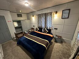 WATERFRONT PINE PAHALGAM