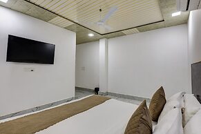 Hotel Corner View