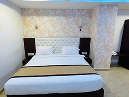 Hotel Rainbow Tower Airport Zone