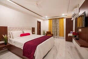 Hotel Rainbow Tower Airport Zone