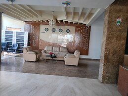 Hotel Rainbow Tower Airport Zone