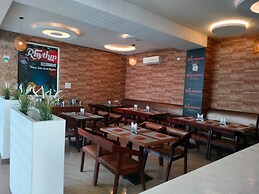 Hotel Rainbow Tower Airport Zone